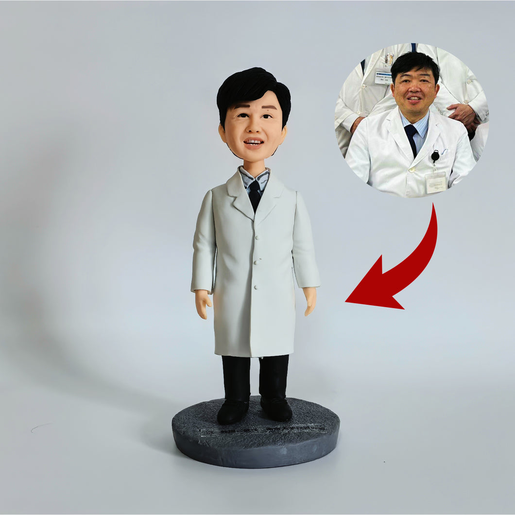 【写真オーダーメイド人形】命を守るミニチュア医者：白衣の人形、心に宿る医者への贈り物と記念の品